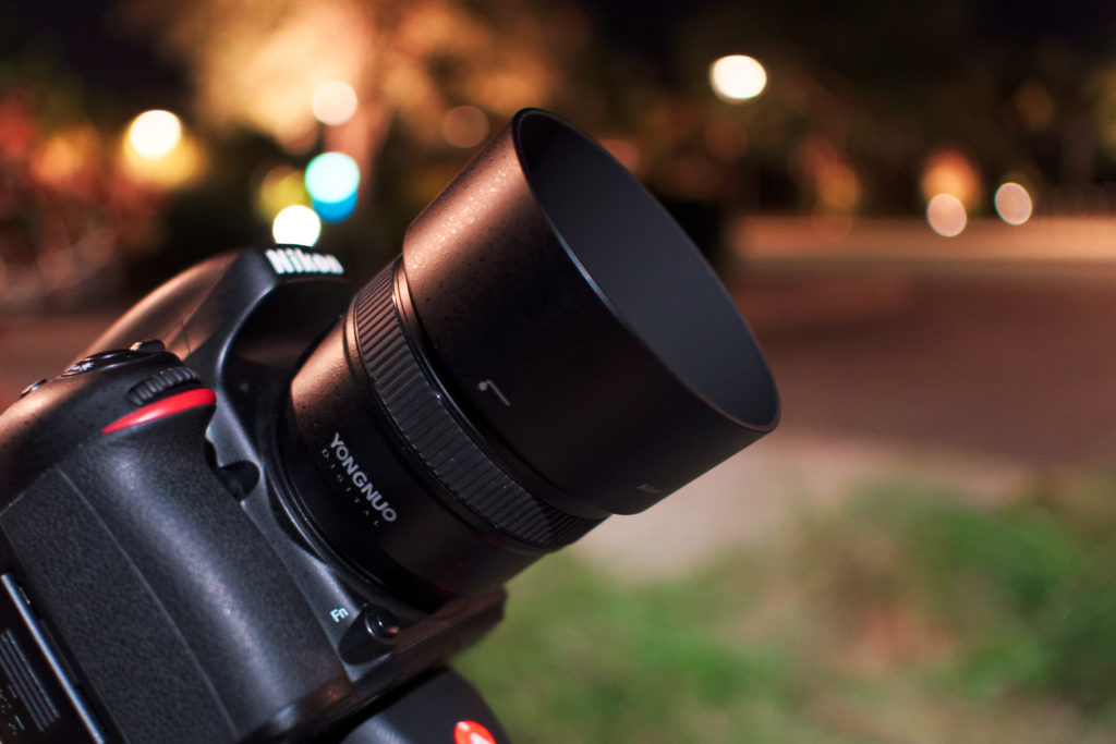 Cheap Speed: Yongnuo YN50mm F1.8 Review Nikon 50mm f/1.8G) Shutters the Night